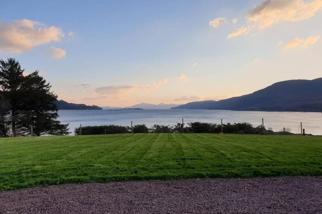 Bothan Dubh Self Catering Cabin Kishorn Esterno foto